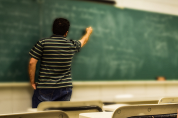 Governo do Estado prevê 400 doses para profissionais da Educação de Paraguaçu 