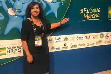 Prefeita participa da Marcha dos Prefeitos e busca recursos para construção de Unidade de Saúde