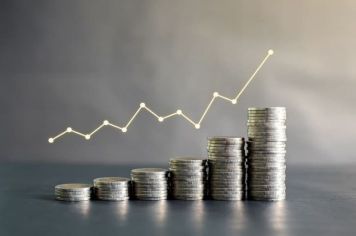 Prefeitura encaminha à Câmara Municipal Projeto de Lei que concede reajuste de 6% a todos os servidores municipais.