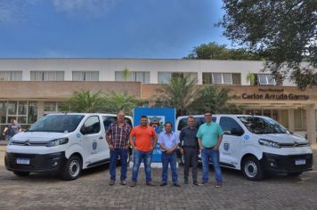 Departamento de Saúde adquire mais duas vans para o transporte de pacientes