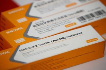 Estado prevê 440 doses iniciais da vacina para profissionais da Saúde de Paraguaçu