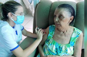 Lar do Idoso recebe vacina contra Covid