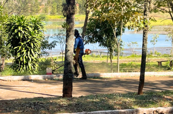Prefeitura realiza manutenção no Centro de Educação Ambiental às margens do Grande Lago