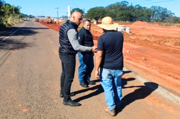 Secretaria de Mobilidade Urbana acompanha obras na via PGP 060 e reforça importância da sinalização