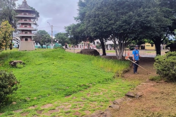 Prefeitura realiza manutenção no Jardim das Cerejeiras, cartão-postal de Paraguaçu Paulista