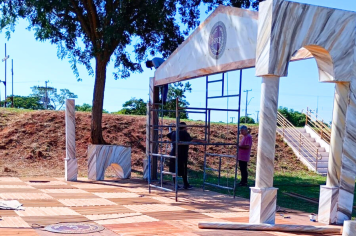 Preparativos para a encenação da Paixão de Cristo está tomando forma, no Centro de Convergência