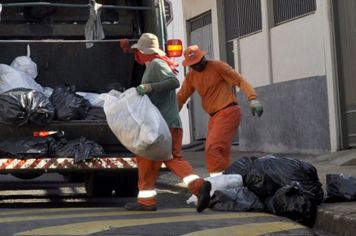 Coleta de Lixo no Centro permanecerá à tarde