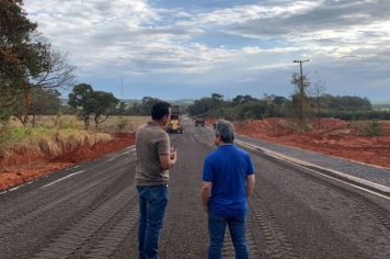 Prefeitura realiza pavimentação do prolongamento da Rua Emiliano Vieira de Carvalho, próximo ao Cemitério de Conceição