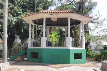 Prefeitura revitaliza coreto na Praça da Matriz