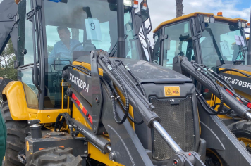 Paraguaçu Paulista reforça infraestrutura com nova retroescavadeira para atender demandas urbanas e rurais