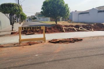 Prefeitura instala sarjetões no Parque das Acácias