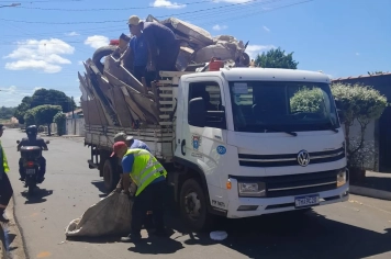 Primeiro dia da coleta da campanha “Paraguaçu Contra a Dengue” supera expectativas