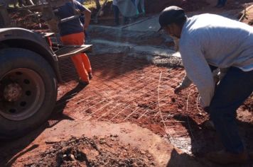 Prefeitura inicia construção de sarjetão na Ana Neri