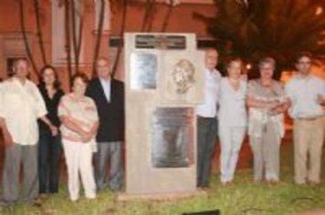 Prefeito inaugura Centro Histórico e Cultural “Isidoro Baptista”