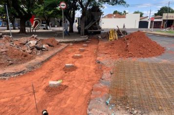 Prefeitura entrega sarjetão na Siqueira Campos