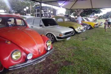 6º Encontro de Carros Antigos reuniu expositores de toda a região em Paraguaçu Paulista