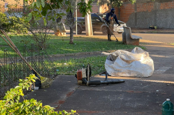 Manutenção de praças públicas marca início da semana em Paraguaçu Paulista