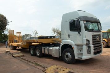 Prefeitura adquire Caminhão Prancha