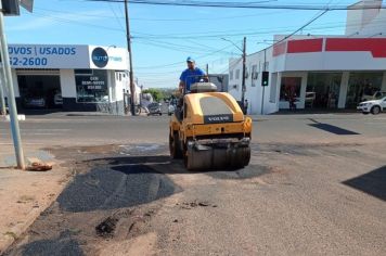 Operação Tapa Buracos segue em diversos bairros de Paraguaçu Paulista