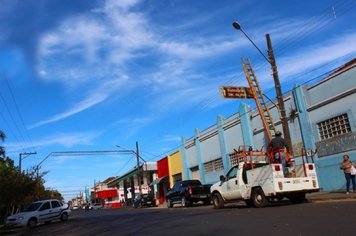 Departamento de Obras tem trocado lâmpadas regularmente na cidade