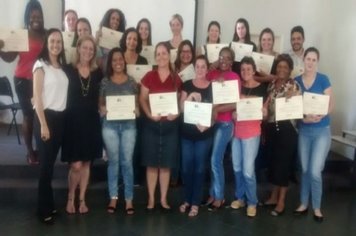 Assistência Social conclui capacitação e entrega certificados