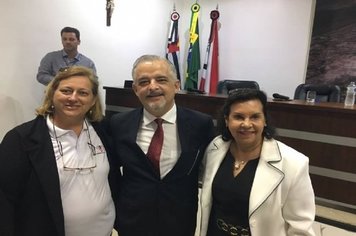 Prefeita Almira reivindica apoio de vice-governador para liberação de verba para Tapa Buraco