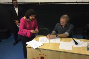 Prefeita Almira Garms assina protocolo de intenções para a criação de Aterro Sanitário