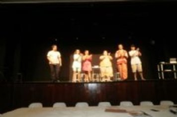 Saúde e Educação fazem evento conjunto e capacitam professores com teatro e debates