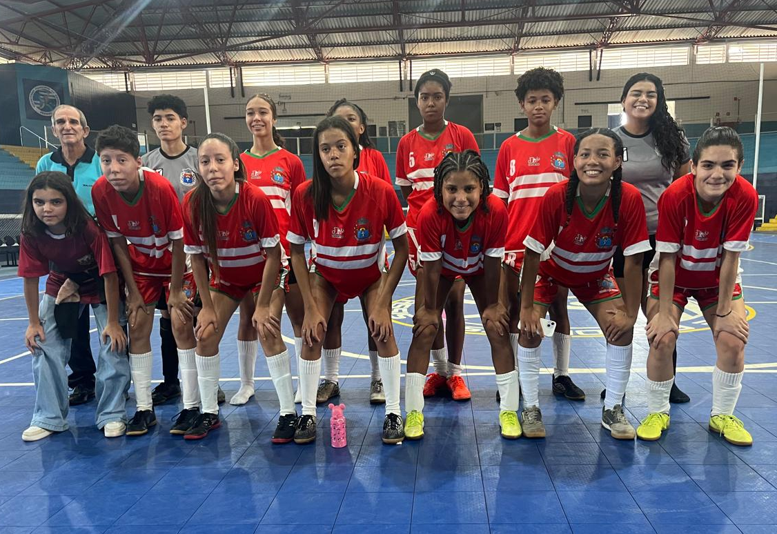 Futsal Feminino de Paraguaçu Paulista brilha nos Jogos da Juventude e conquista o vice-campeonato regional