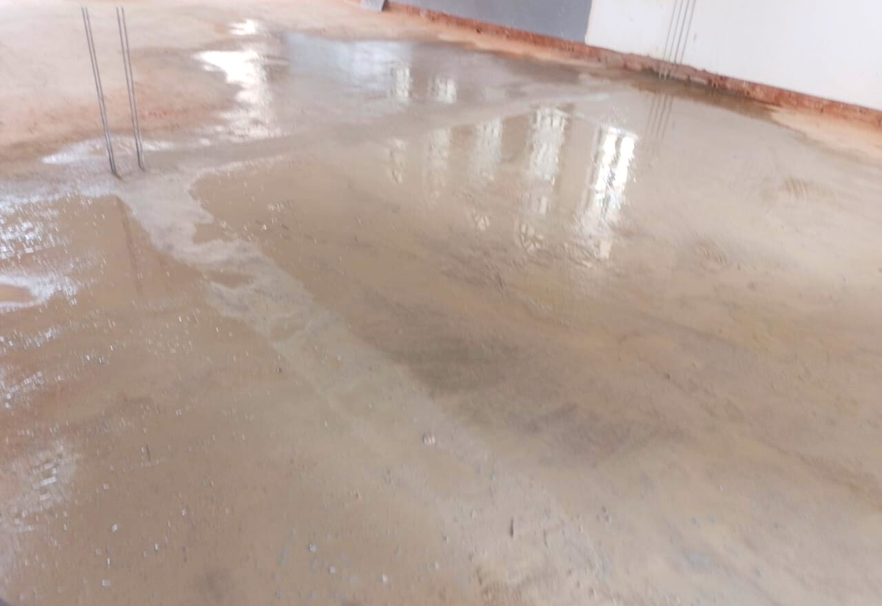 Reforma do Velório Municipal segue com concretagem de novas colunas 