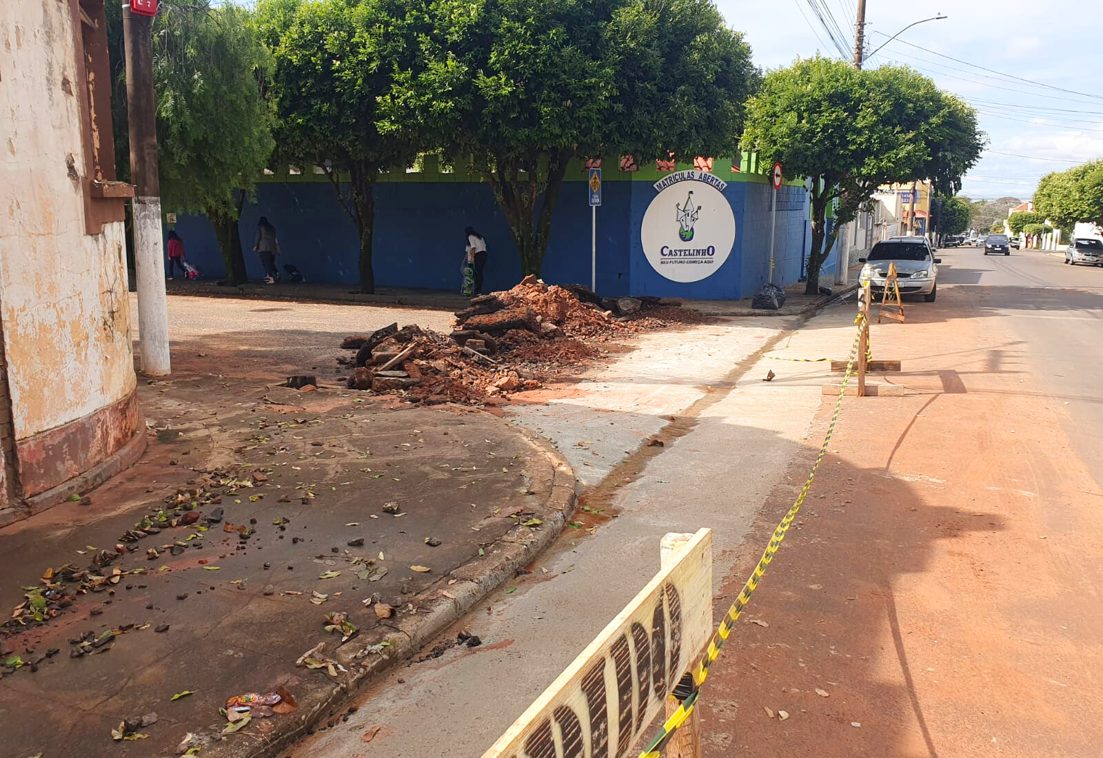 Sarjetões são aposta contra alagamentos e proliferação da dengue em Paraguaçu Paulista