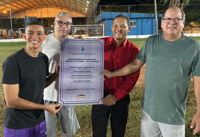 Prefeito Antian entrega mais uma área de lazer para a comunidade