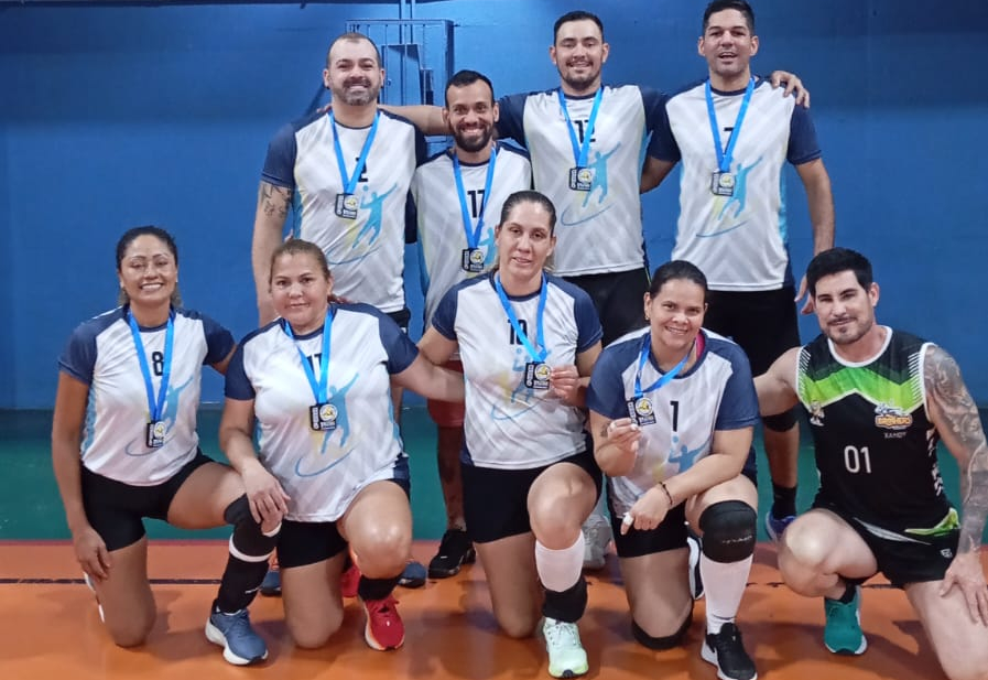 Torneio de Vôlei Master reúne atletas e homenageia Fernando Bonfiglio