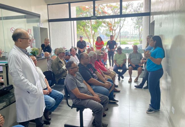 NOVEMBRO AZUL - ESF Vila Nova III realiza ação de conscientização sobre a saúde masculina