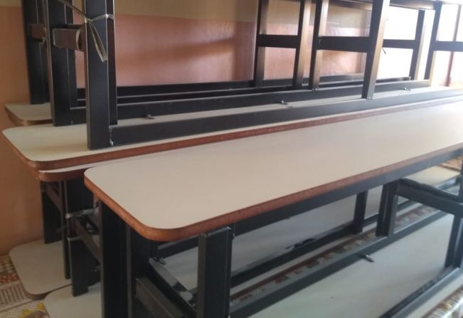 Helena Wirgues ganha bancos novos para refeitório 