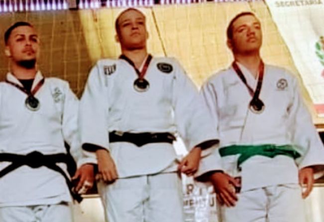 Emoção dá o tom na conquista da medalha de bronze do Judô na Final Estadual dos Jogos Abertos da Juventude
