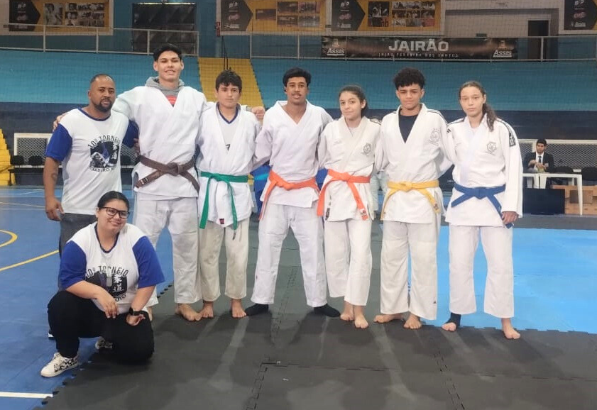 Orgulho no tatame: atletas de Paraguaçu conquistam vaga na final estadual do Judô nos Jogos Abertos da Juventude