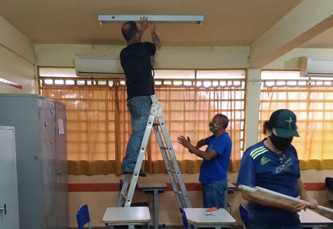 Escolas municipais estão recebendo reparos 