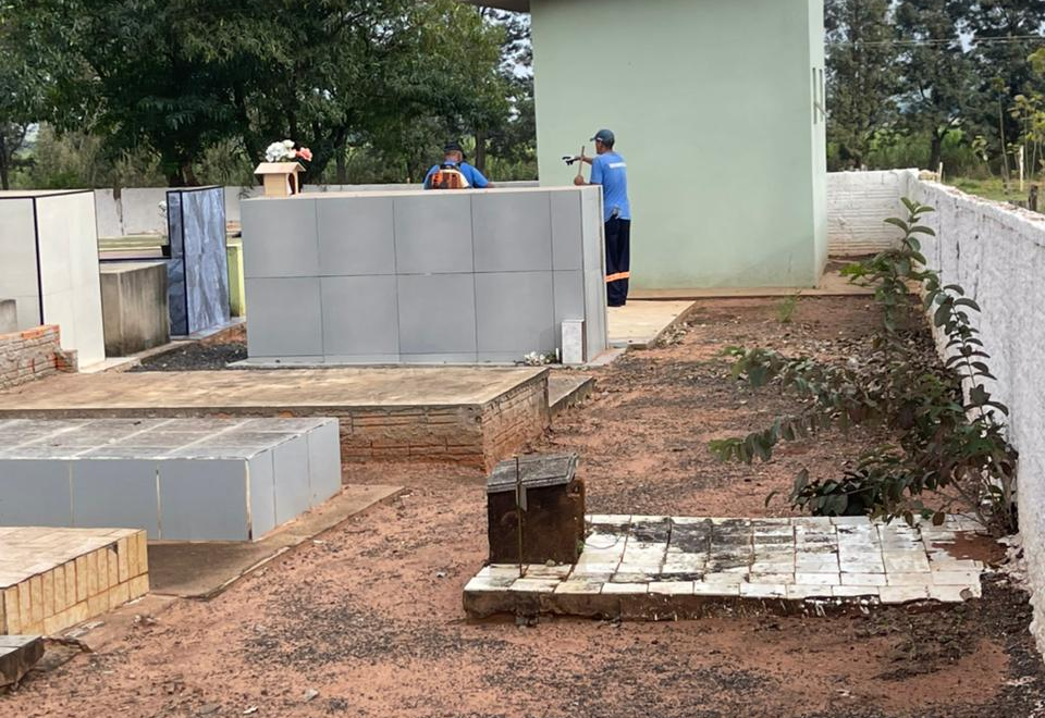 Manutenção no Cemitério de Sapezal garante espaço limpo, seguro e acolhedor para os visitantes