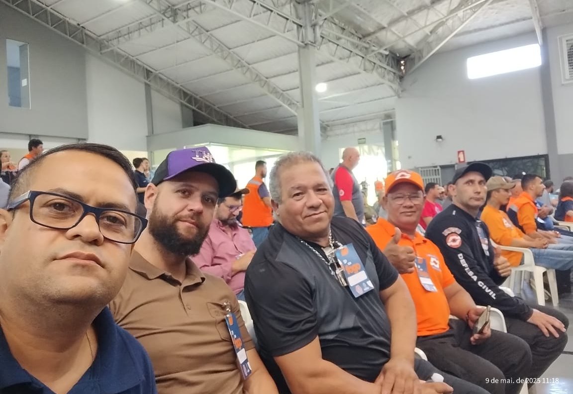 Brigada de incêndio de Paraguaçu se capacita em Pompéia para reforçar a defesa da população