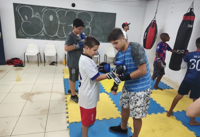 Aulas de Boxe desenvolvidas no Ginásio de Esportes “Sylvio de Magalhães Padilha” são sucesso absoluto
