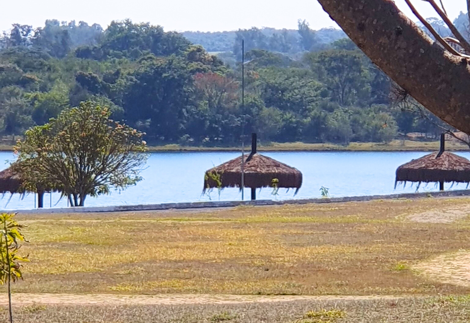Prefeitura abre licitações para quiosques no Parque Aquático e ciclovia na Av. Marubayashi