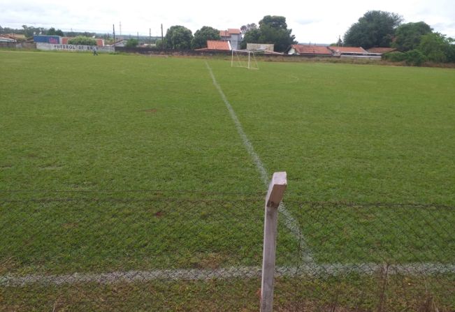 Praças esportivas de Paraguaçu recebem manutenção periódica