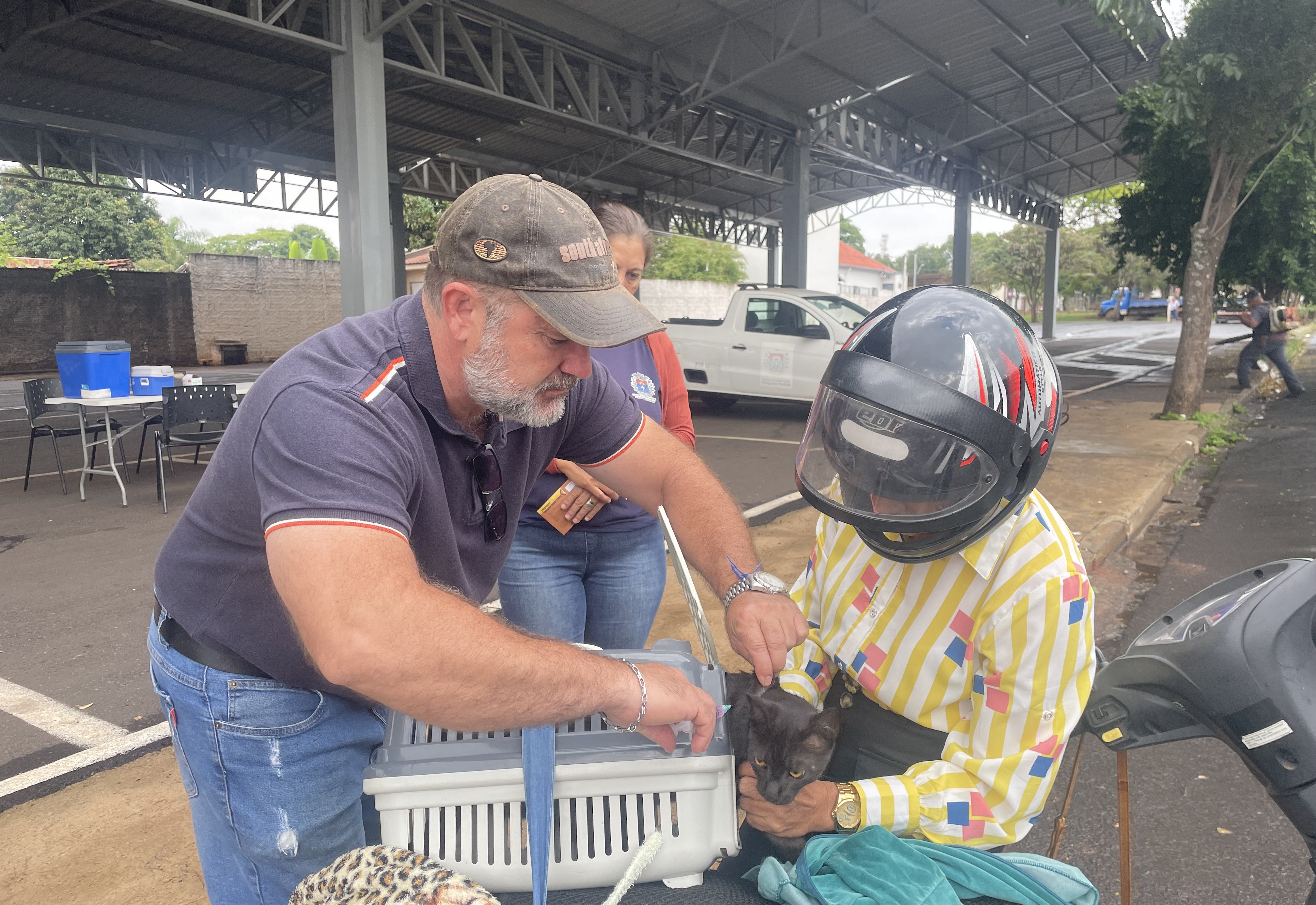Vacinação contra Raiva para cães e gatos no espaço coberto da Feira da Barra Funda