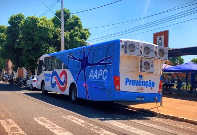NOVEMBRO AZUL – Ônibus de coleta de PSA fará atendimento nesta quinta-feira, dia 7 de novembro, em Paraguaçu Paulista