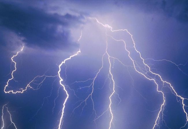 Defesa Civil faz alerta de tempestade