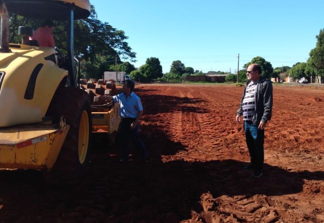No Jardim Bela Vista foram iniciados os trabalhos para a implantação de uma Areninha de esportes.