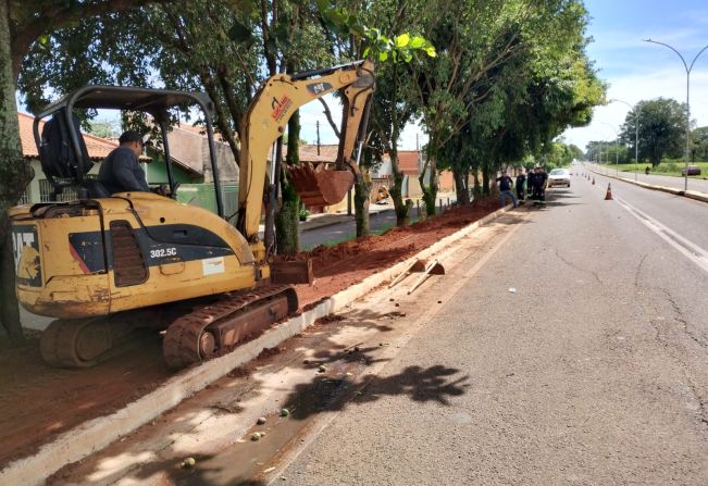 Prefeitura inicia as obras da construção de ciclovia na Av. Sete de Setembro