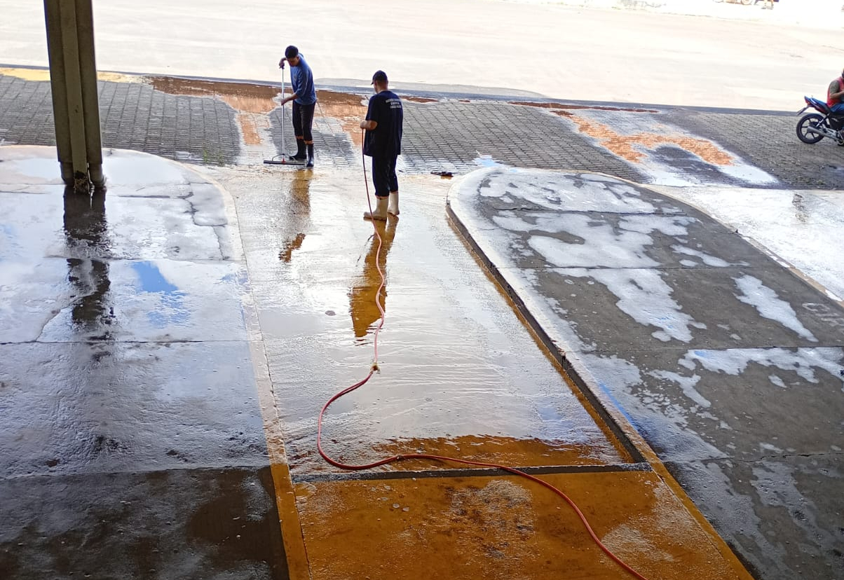 Terminal Rodoviário recebe limpeza intensiva para mais conforto e segurança dos passageiros