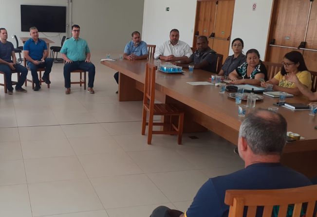 Prefeitura se reúne com autoridades e comerciantes para buscar solução para moradores em situação de rua em Paraguaçu Paulista